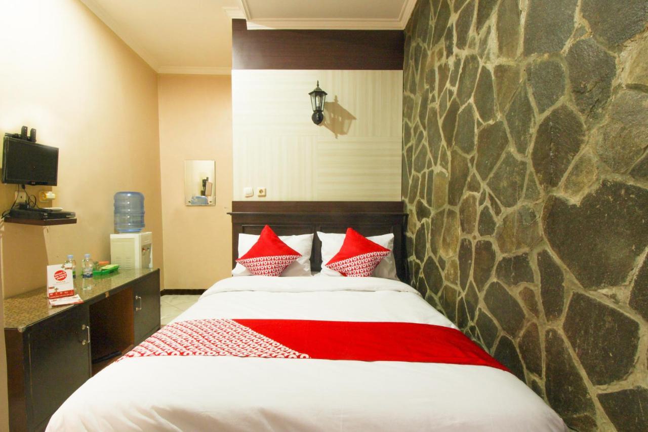 Oyo 820 Abad Baru Hotel Pangandaran Ngoại thất bức ảnh