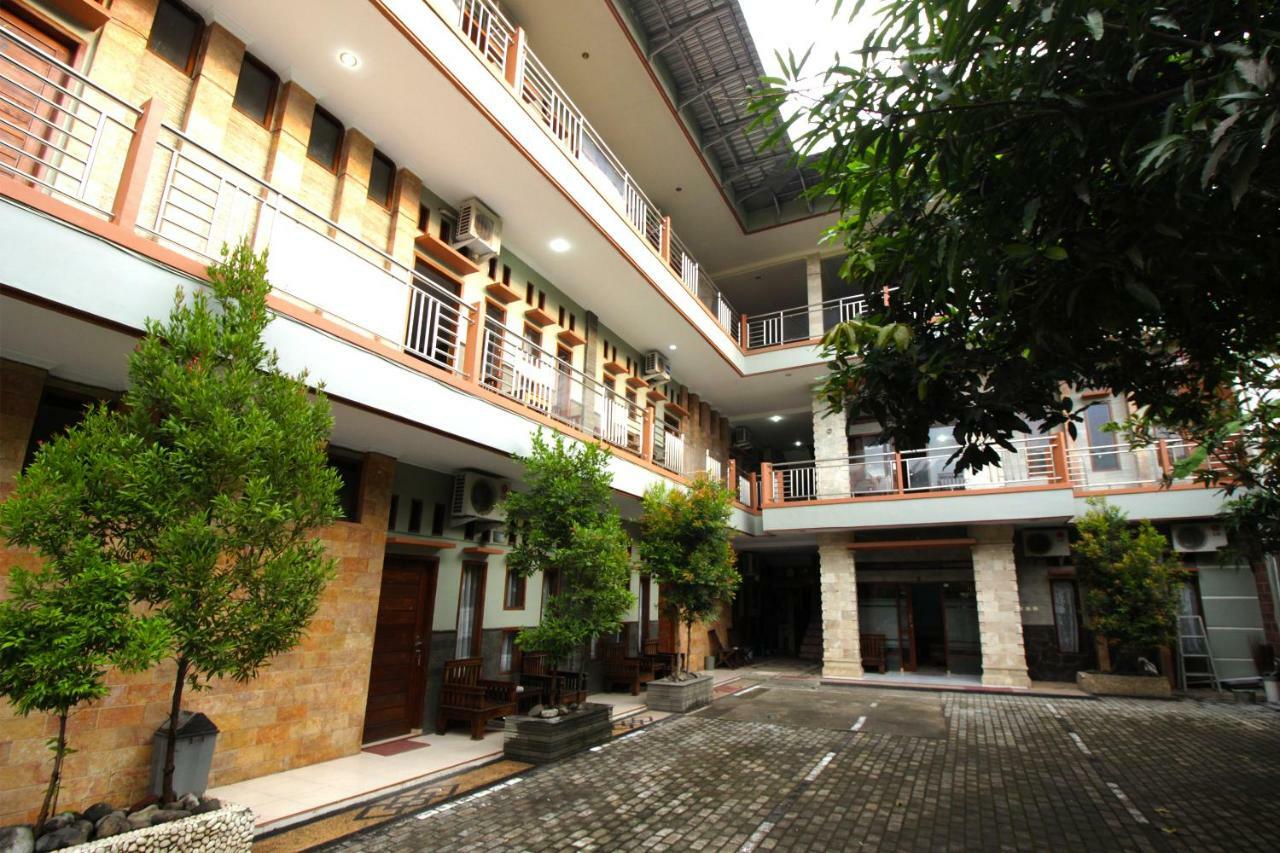 Oyo 820 Abad Baru Hotel Pangandaran Ngoại thất bức ảnh